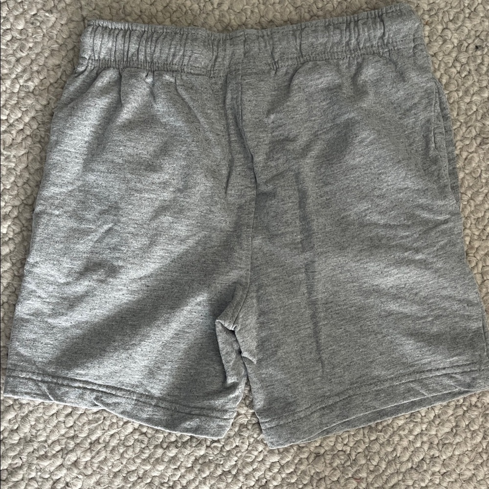 Boys M (7-8) gray sweatShorts - Picture 6 of 8